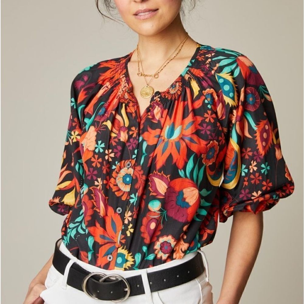 Tucker The Classic Blouse Garden Party in Silk Cotton Floral Smocked Collar